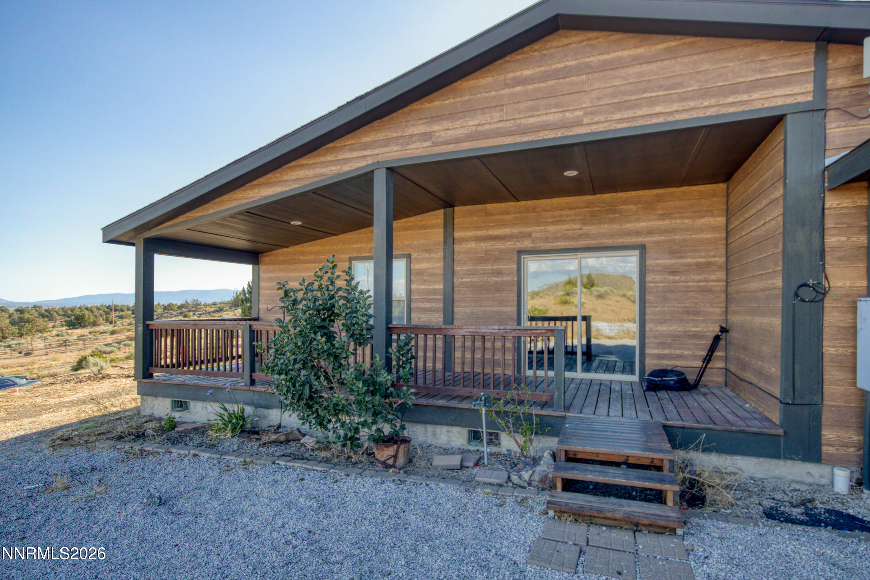 1260 Goldstone Road Reno, NV 89508 - Photo 3 of 87 Goldstone1260-039