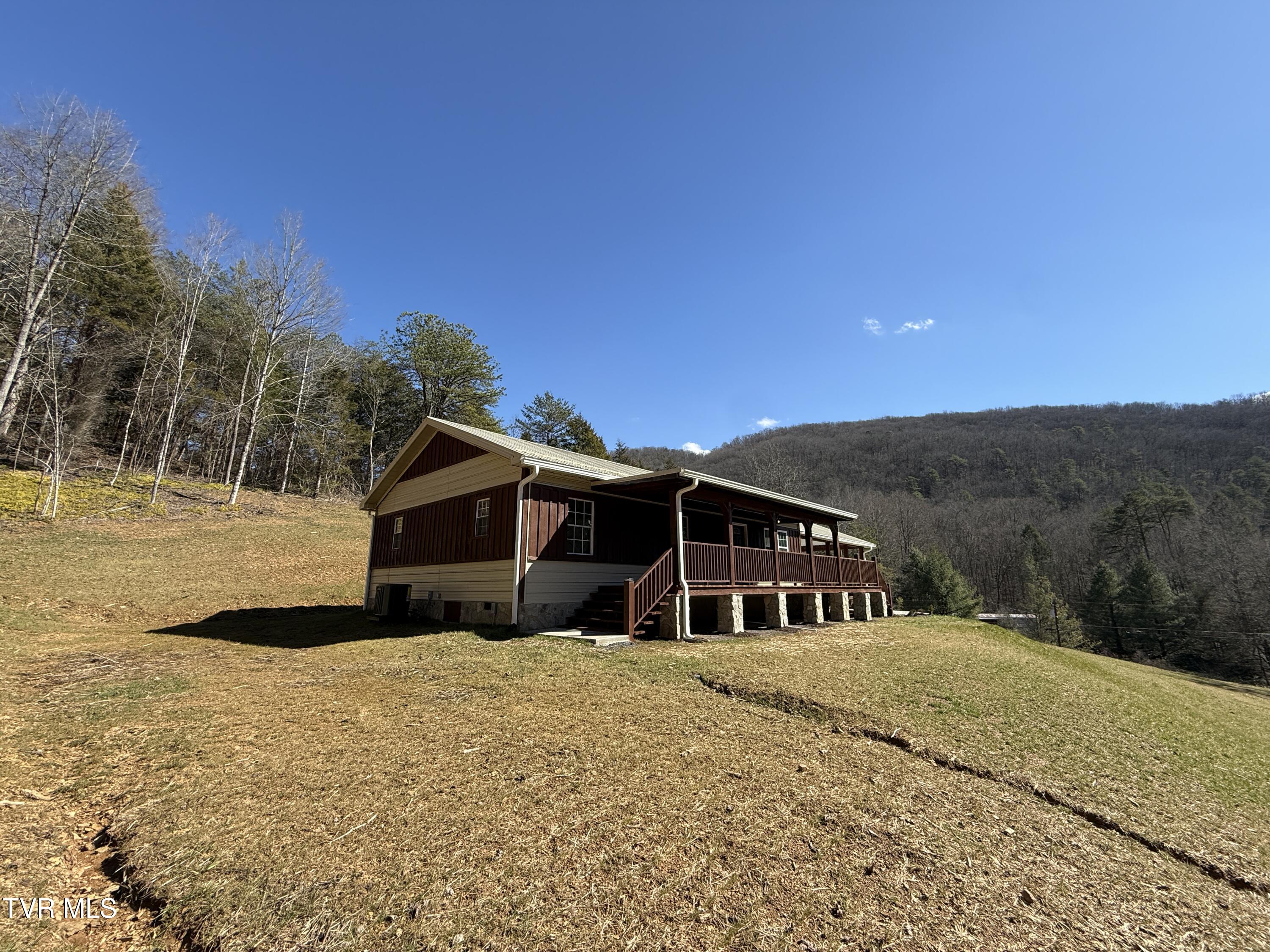 471 Early Branch Road Rogersville, TN 37857 - Photo 31 of 38 IMG_1717