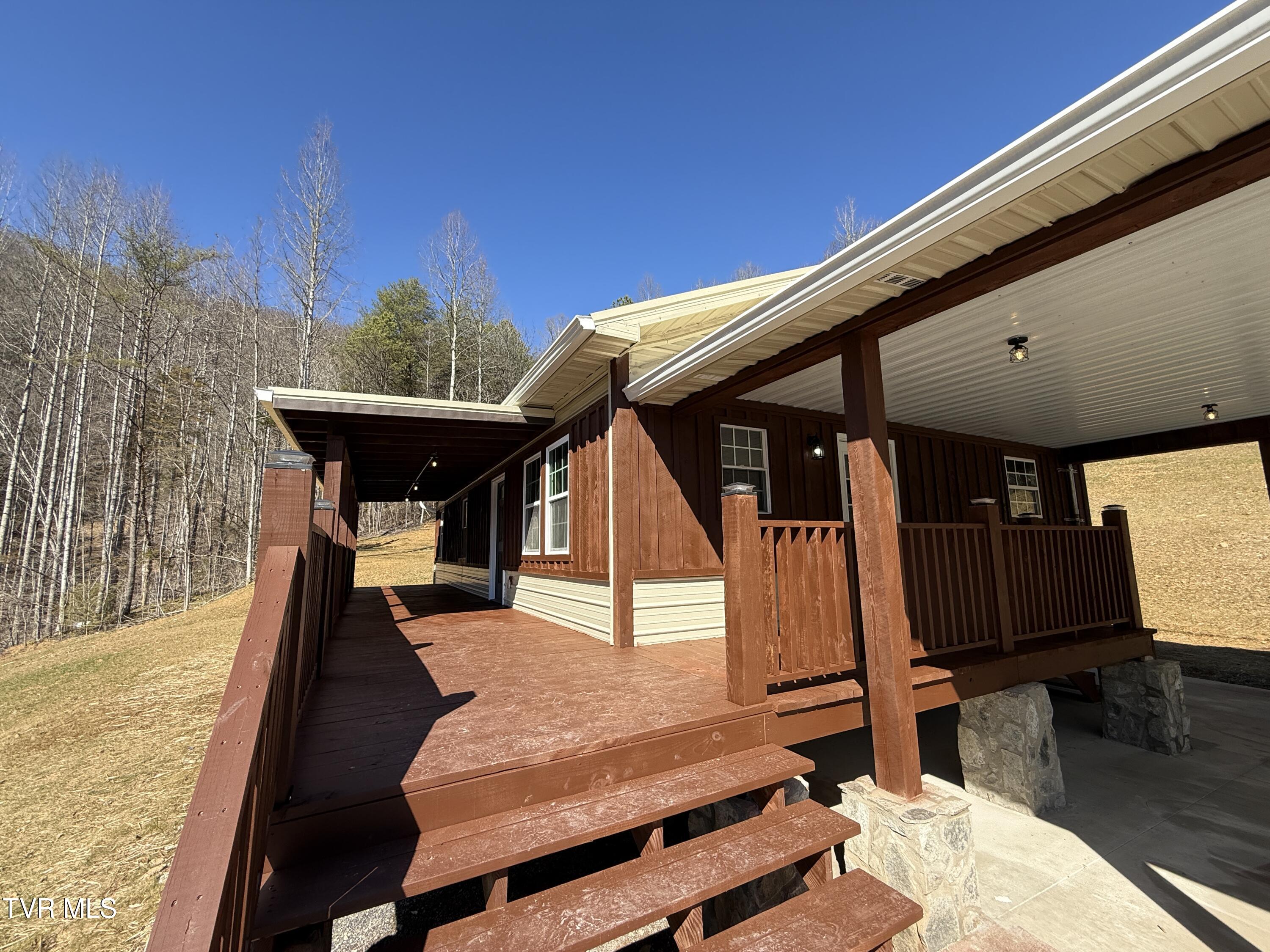 471 Early Branch Road Rogersville, TN 37857 - Photo 6 of 38 IMG_1706