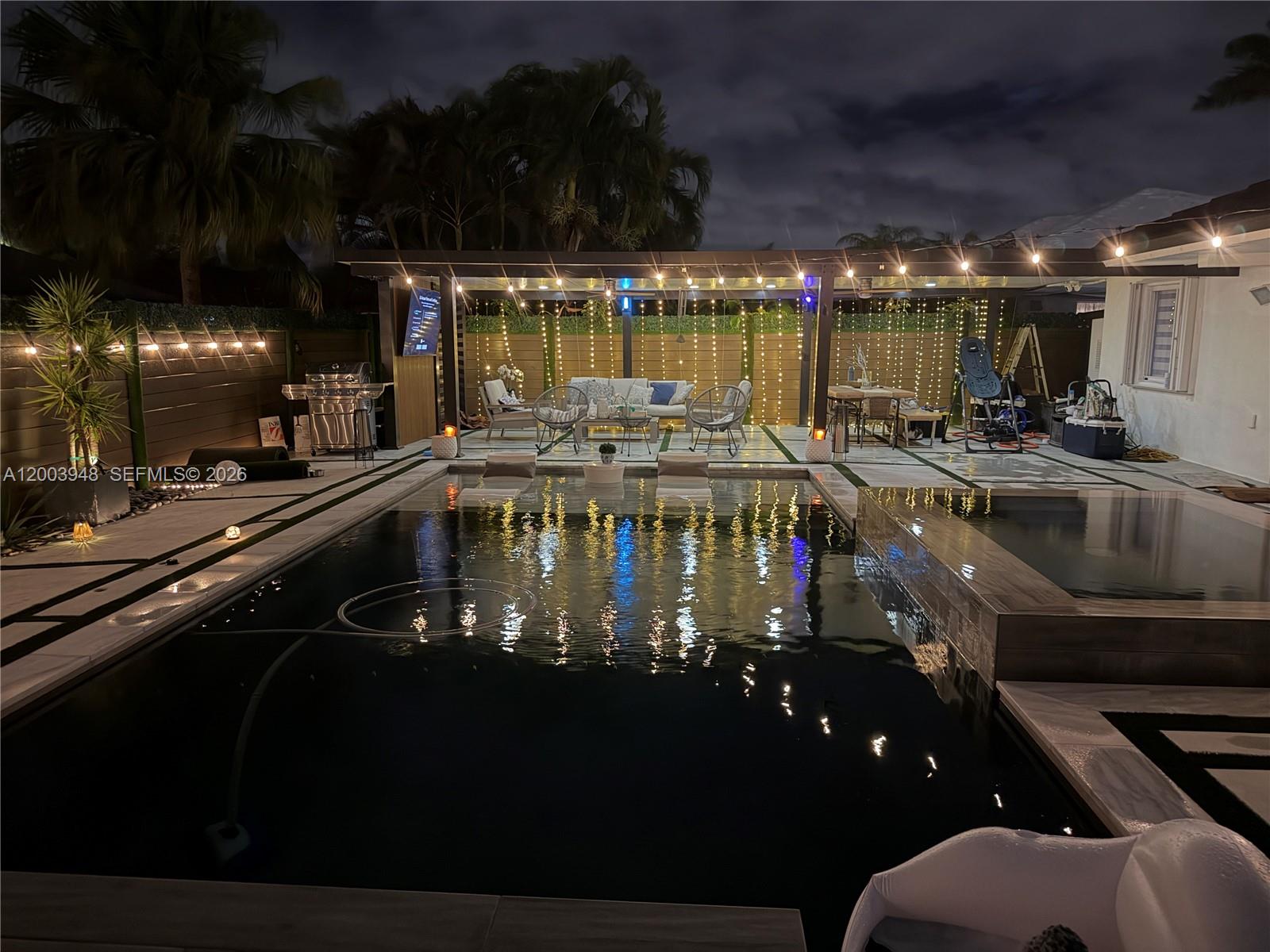 14802 Southwest 176th Terrace Miami, FL 33187 - Photo 17 of 33