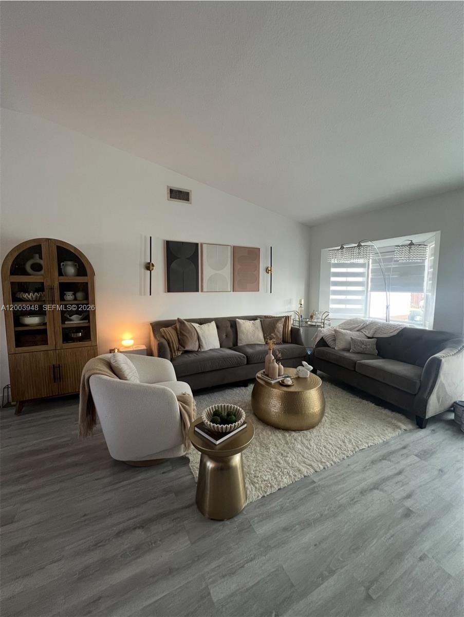 14802 Southwest 176th Terrace Miami, FL 33187 - Photo 23 of 33