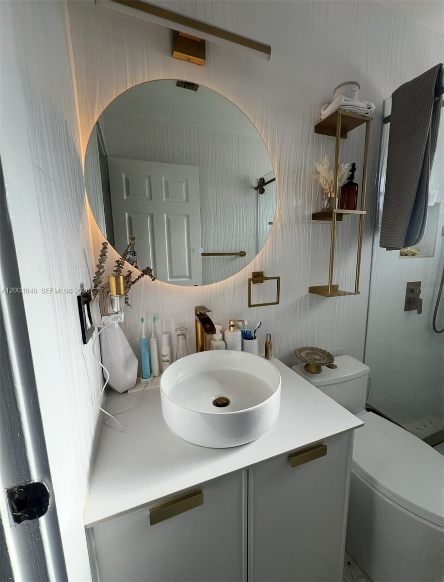 14802 Southwest 176th Terrace Miami, FL 33187 - Photo 28 of 33