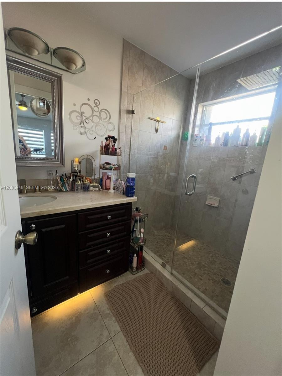 14802 Southwest 176th Terrace Miami, FL 33187 - Photo 31 of 33