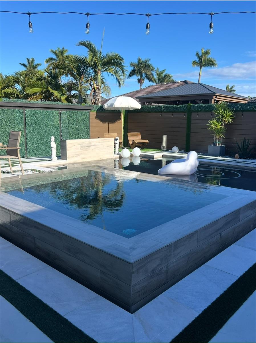 14802 Southwest 176th Terrace Miami, FL 33187 - Photo 5 of 33