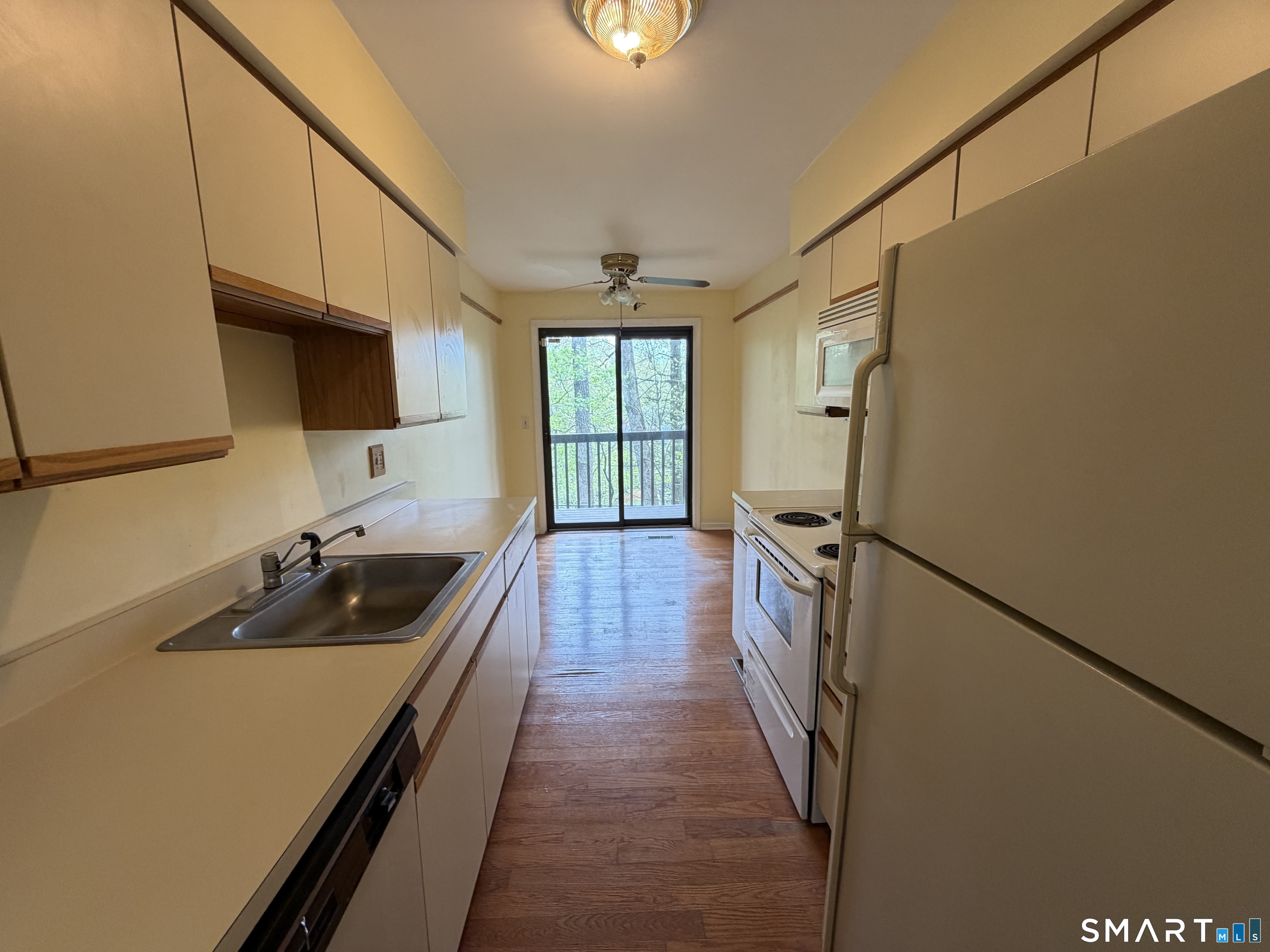 115 Fillow Street, Unit 57 Norwalk, CT 06850 - Photo 5 of 10