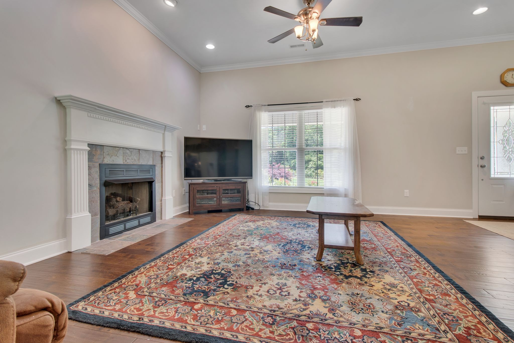 1166 Perry Road Manchester, TN 37355 - Photo 8 of 40 a living room with furniture and a fireplace