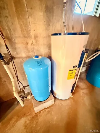 $439,900 | 2775 Old Fredericktown Road, Farmington, MO 63640