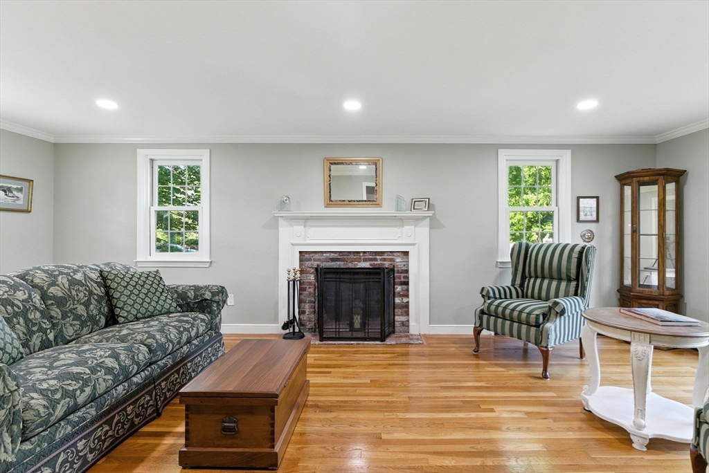 138 Pelham Island Road Wayland, MA 01778 - Photo 14 of 36