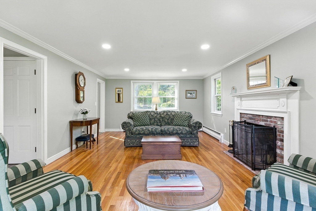 138 Pelham Island Road Wayland, MA 01778 - Photo 15 of 36