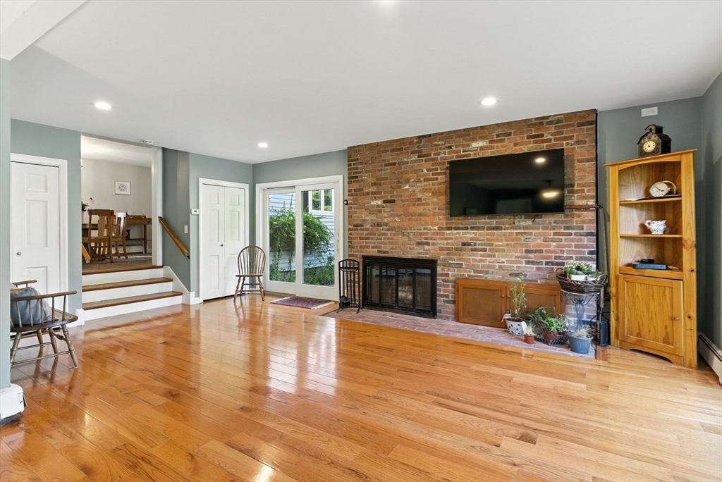 138 Pelham Island Road Wayland, MA 01778 - Photo 6 of 36