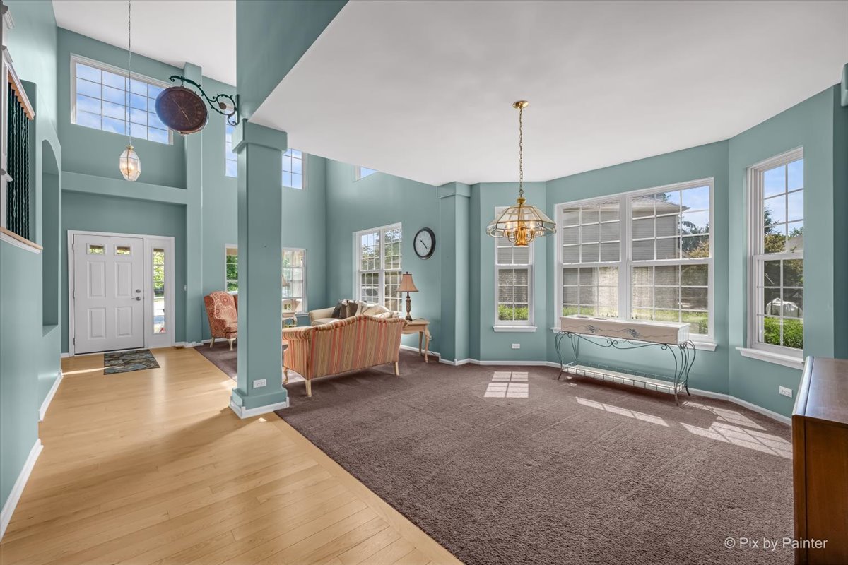 142 Augusta Lane Cary, IL 60013 - Photo 6 of 50