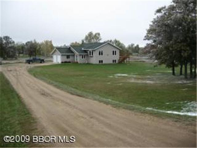 1483 Whiting Road Northwest Bemidji, MN 56601 - Photo 3 of 21 Gallery Image 3