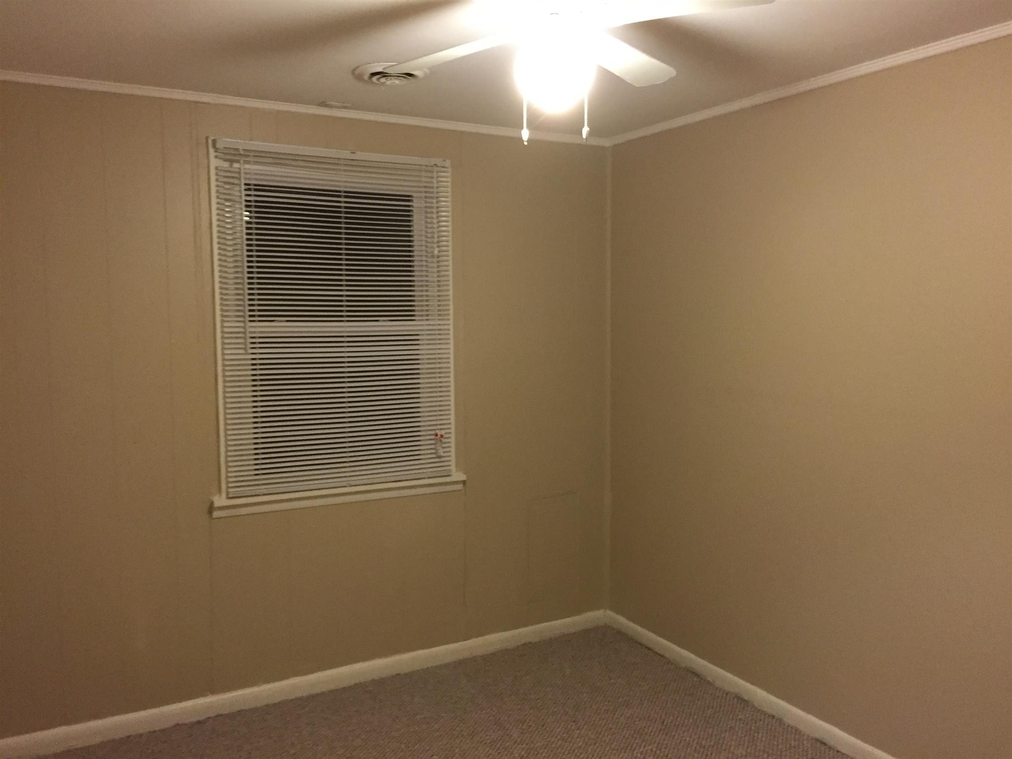 1302 Atlas Street Murfreesboro, TN 37130 - Photo 8 of 10 a small space with a window