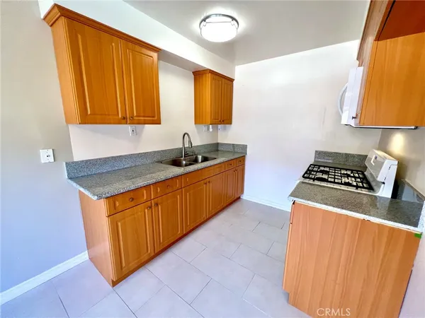 $2,195 | 2306 Mira Vista Avenue, Unit 7, Montrose, CA 91020