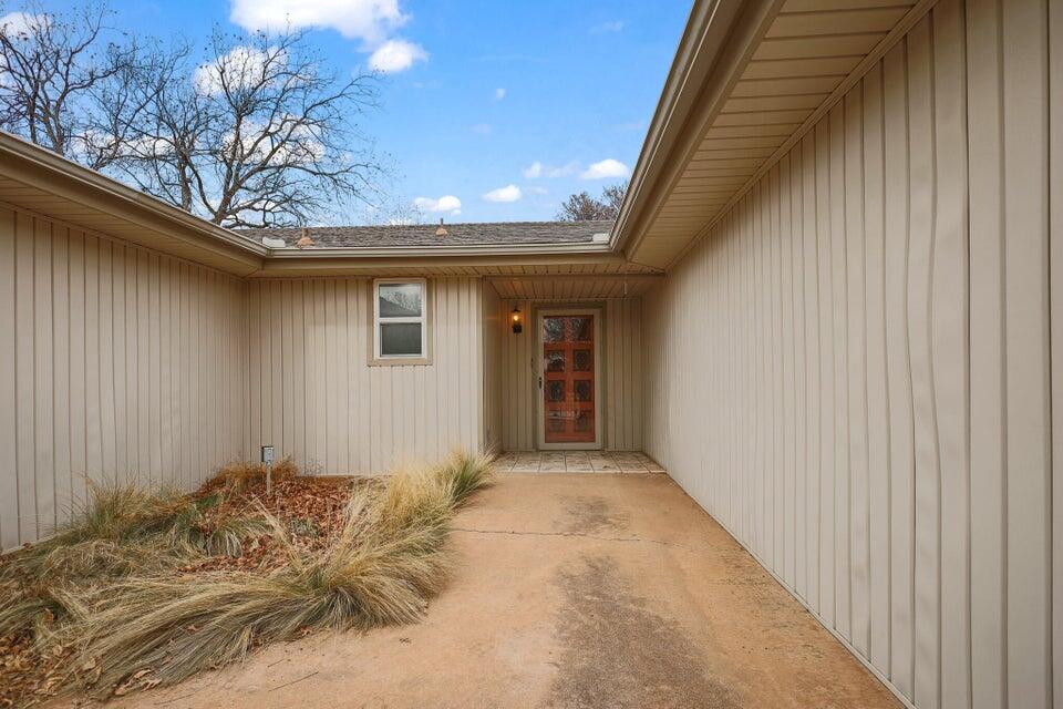 3202 69th Street Lubbock, TX 79413 - Photo 2 of 36 front entry
