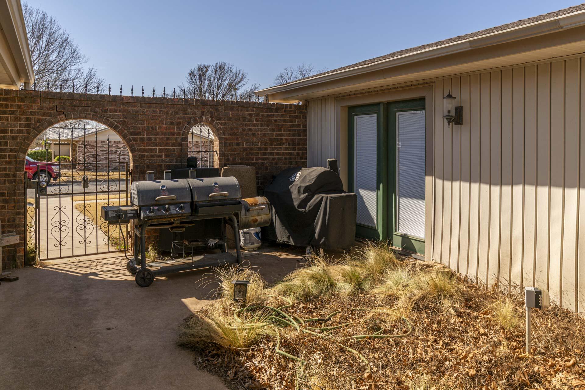 3202 69th Street Lubbock, TX 79413 - Photo 28 of 36 3202-69th-4