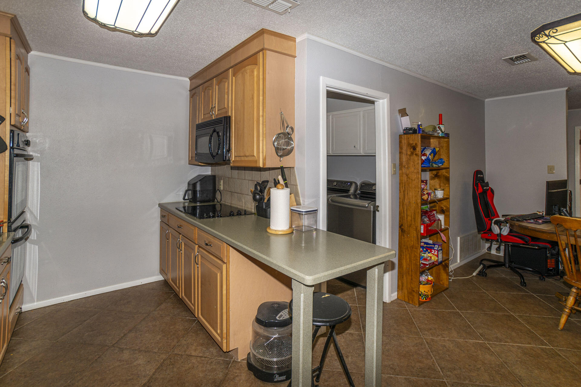 3202 69th Street Lubbock, TX 79413 - Photo 9 of 36 3202-69th-44