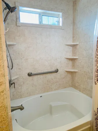 $1,950 | 21242 North 91st Drive, Peoria, AZ 85382