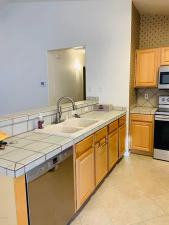 $1,950 | 21242 North 91st Drive, Peoria, AZ 85382