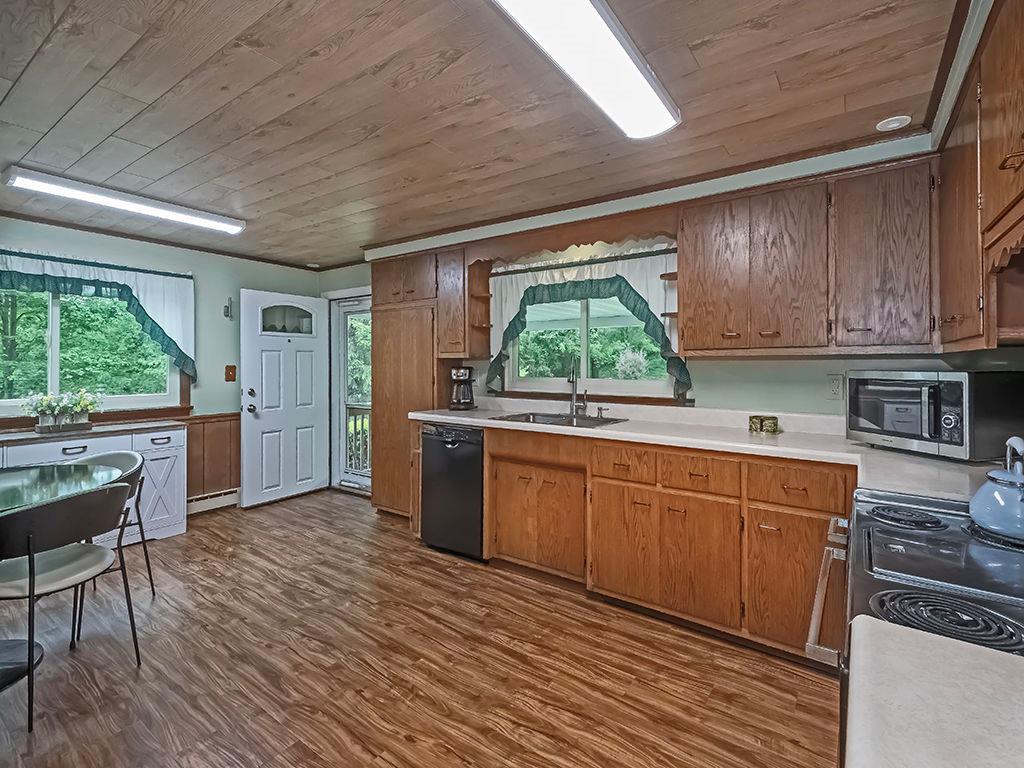 115 Ben Venue Road Fombell, PA 16123 - Photo 17 of 31