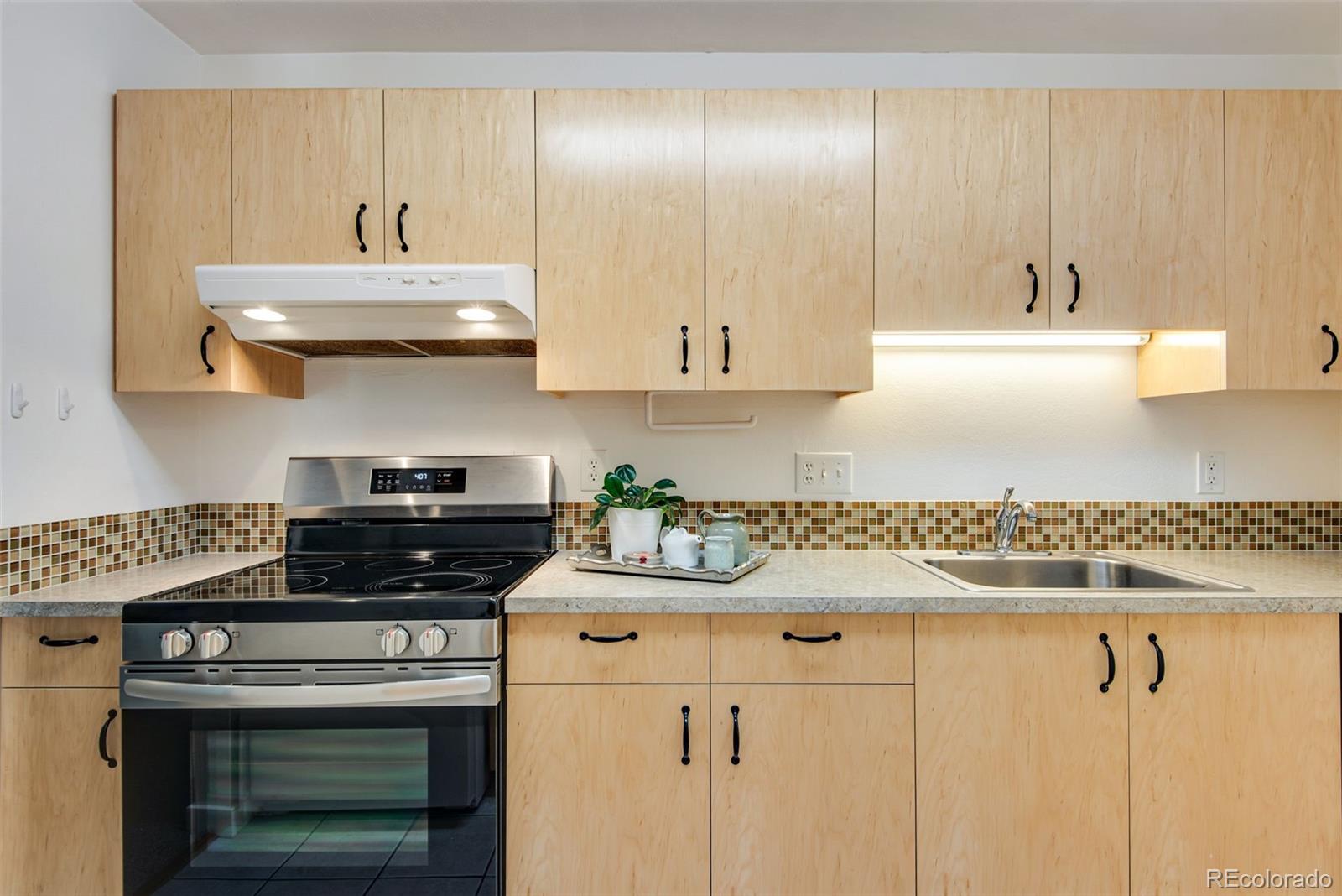 8050 Niwot Road, Unit 40 Niwot, CO 80503 - Photo 16 of 38