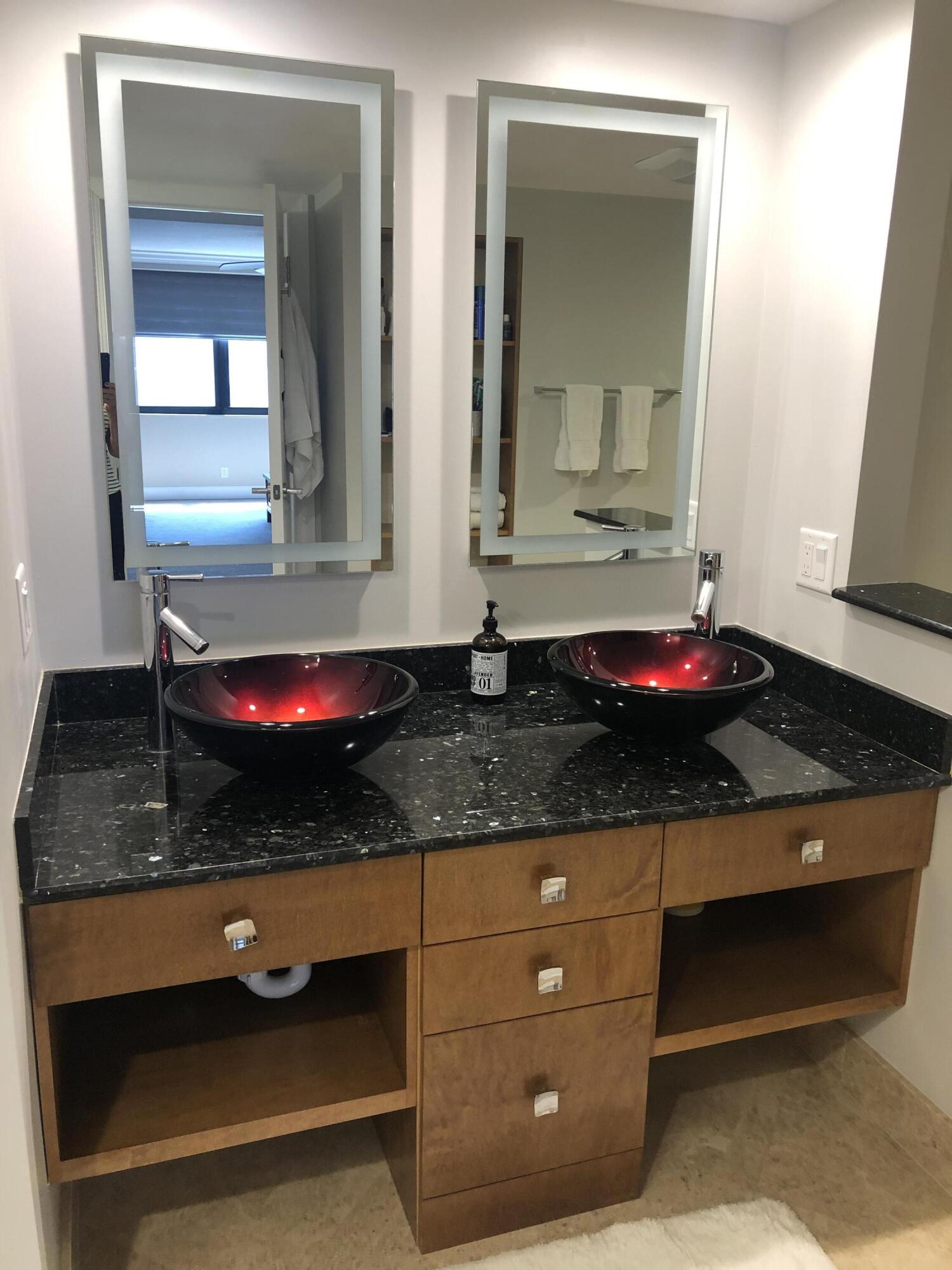 3400 North Ocean Drive, Unit 1506 Riviera Beach, FL 33404 - Photo 11 of 42 Master Bath