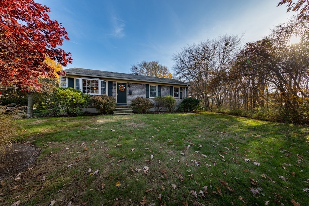 37 Brae Road Fairhaven, MA 02719 - Photo 1 of 18 Gallery Image 1