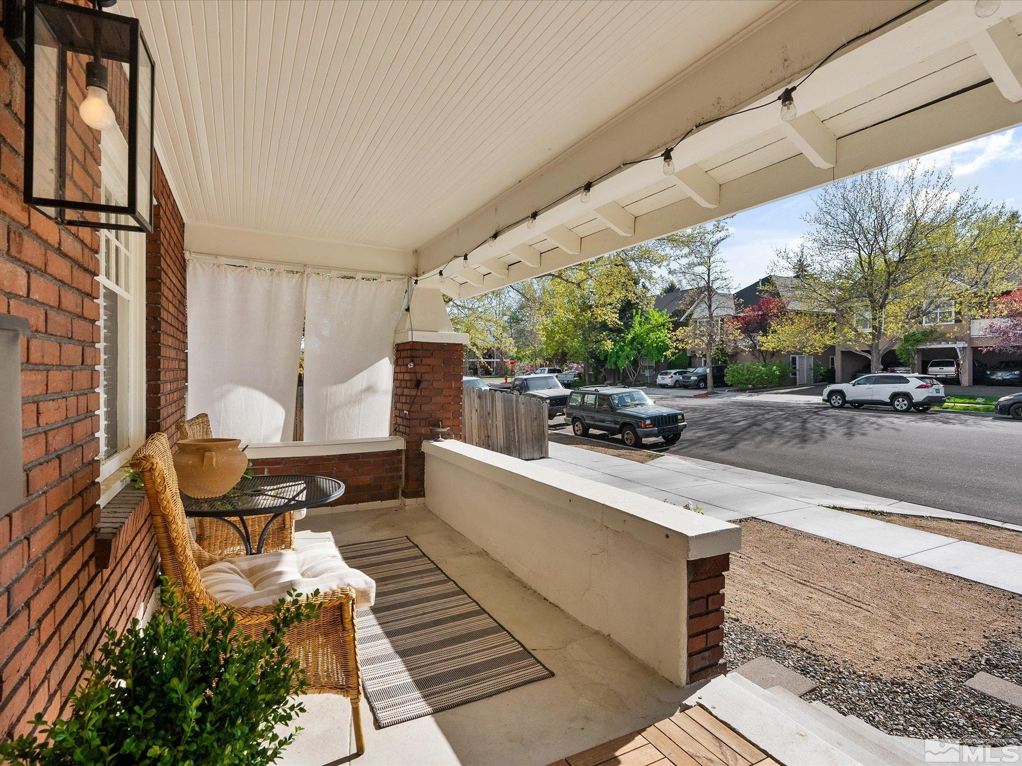 620 Lander Street Reno, NV 89509 - Photo 4 of 38 Photo 4