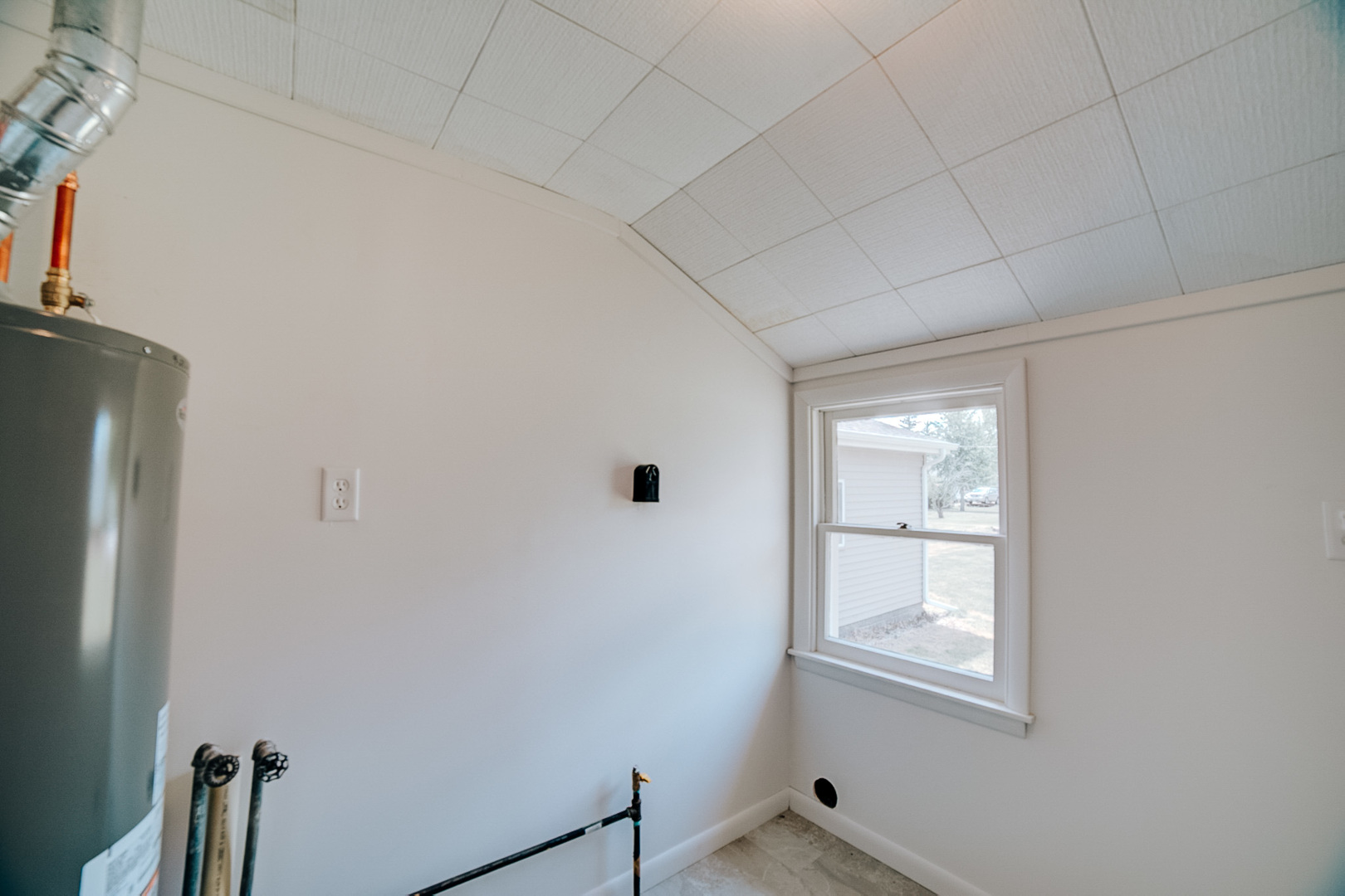 618 South Thomas Street Gilman, IL 60938 - Photo 34 of 38