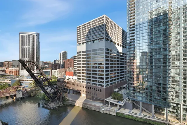 $495,000 | 333 North Canal Street, Unit 1403, Chicago, IL 60606