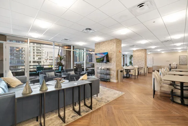 $495,000 | 333 North Canal Street, Unit 1403, Chicago, IL 60606