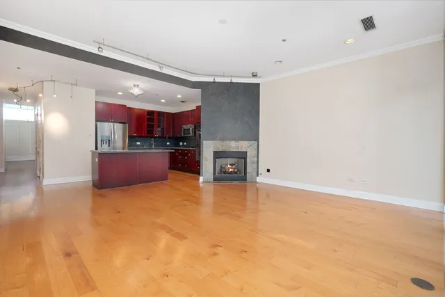 $495,000 | 333 North Canal Street, Unit 1403, Chicago, IL 60606