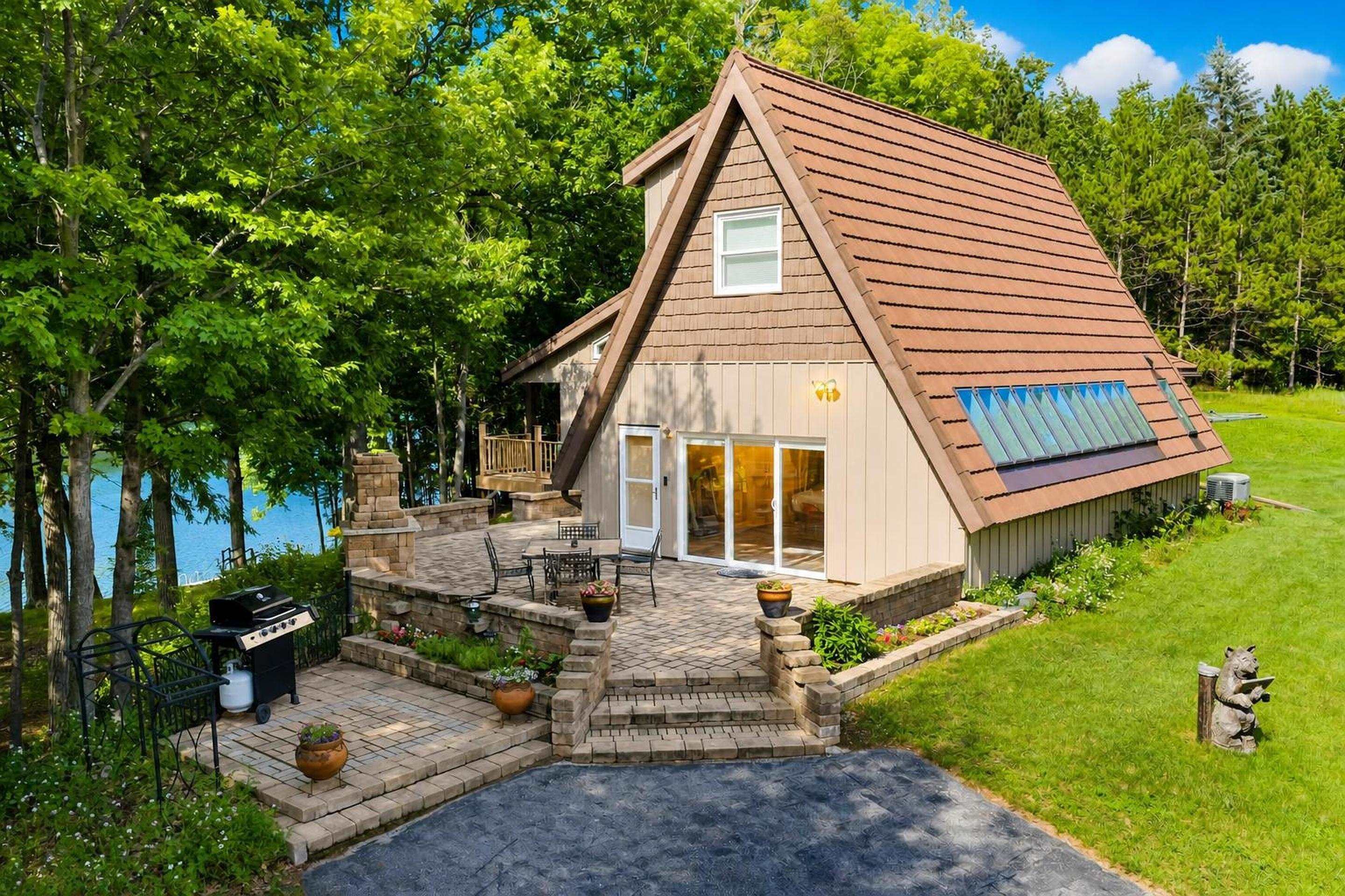 11100 Gandt Road Gillett, WI 54124 - Photo 1 of 61