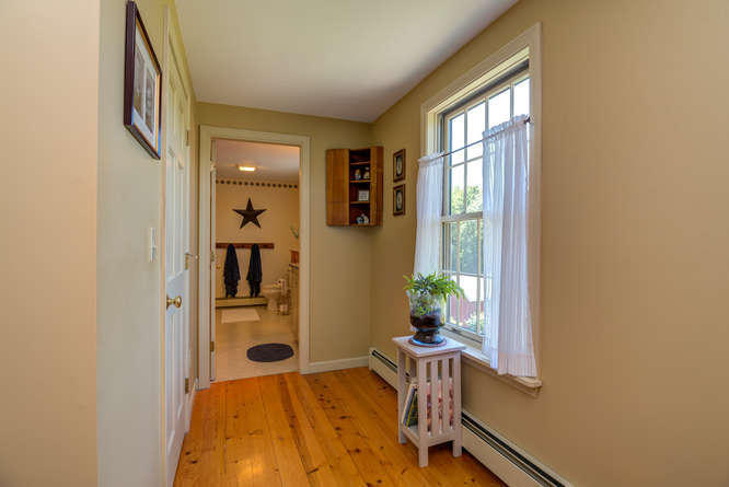 241 Quaker Ridge Road Casco, ME 04015 - Photo 34 of 73 241 Quaker Ridge Rd Casco ME-small-036-0