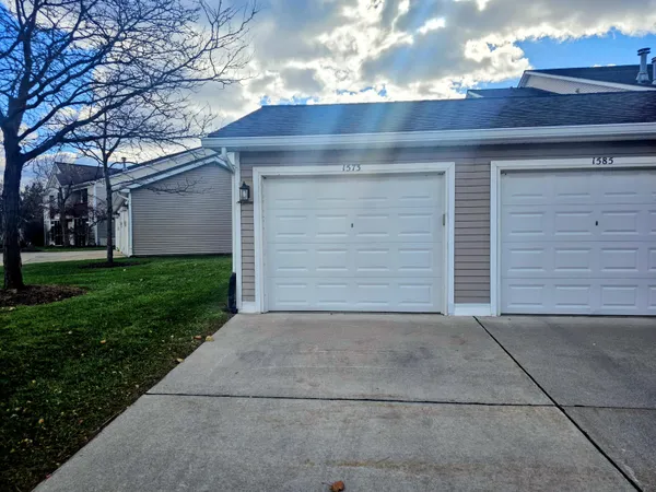 $257,900 | 1573 Oakfield Drive, Ann Arbor, MI 48108