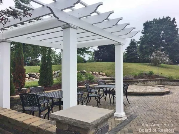 $257,900 | 1573 Oakfield Drive, Ann Arbor, MI 48108