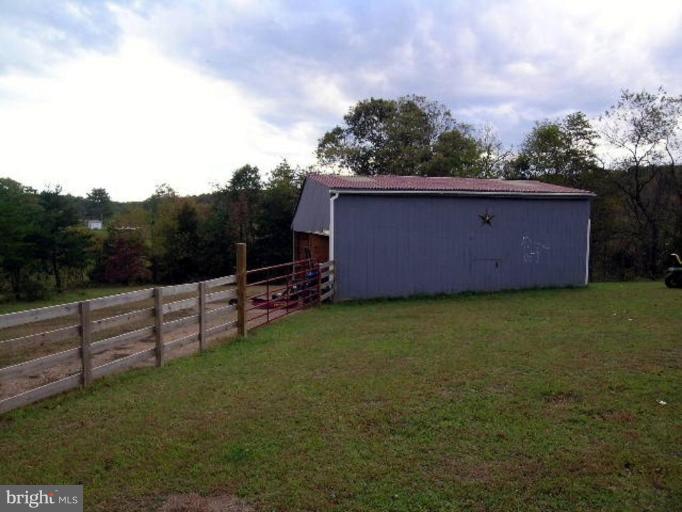 596 Fletcher Road Gore, VA 22637 - Photo 2 of 27 Barn