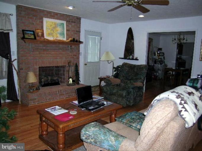 596 Fletcher Road Gore, VA 22637 - Photo 16 of 27 Living Room