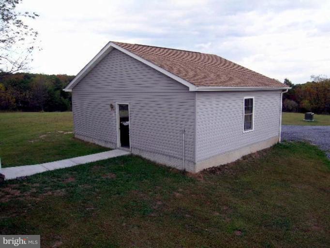 596 Fletcher Road Gore, VA 22637 - Photo 10 of 27 Garage 1
