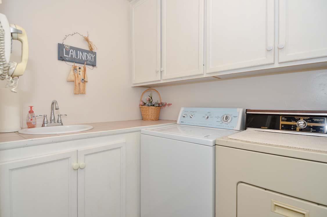 4132 Olive Hill Road Fallbrook, CA 92028 - Photo 18 of 25 Laundry Room with Sink and Lots of Storage