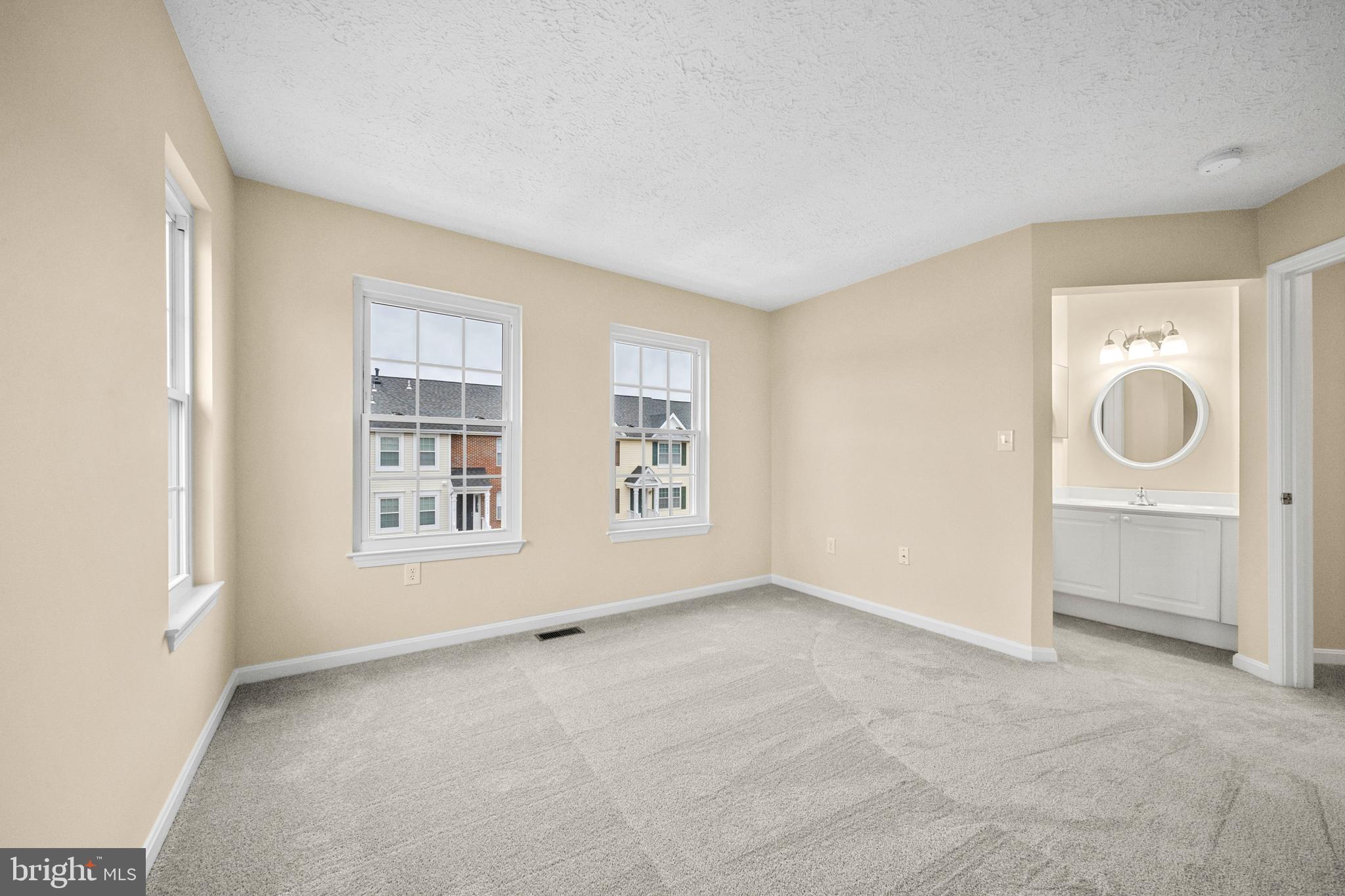 7989 Copperfield Way Manassas, VA 20109 - Photo 16 of 29