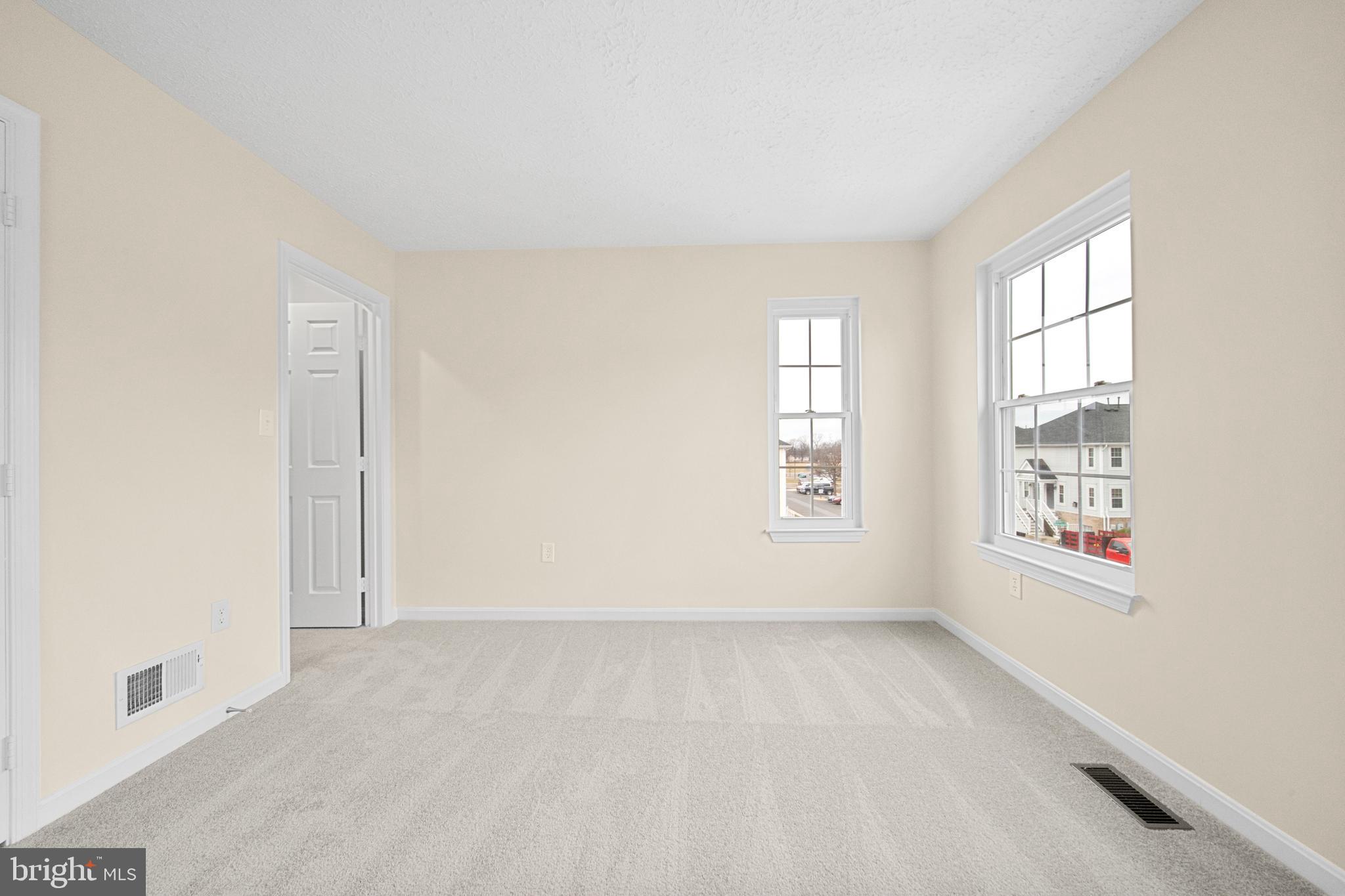 7989 Copperfield Way Manassas, VA 20109 - Photo 17 of 29