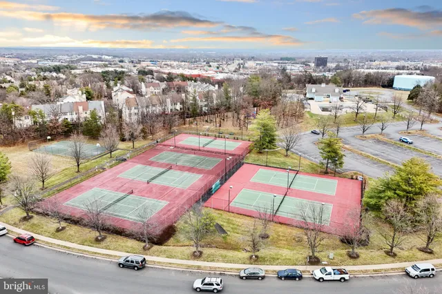 $374,900 | 7989 Copperfield Way, Manassas, VA 20109