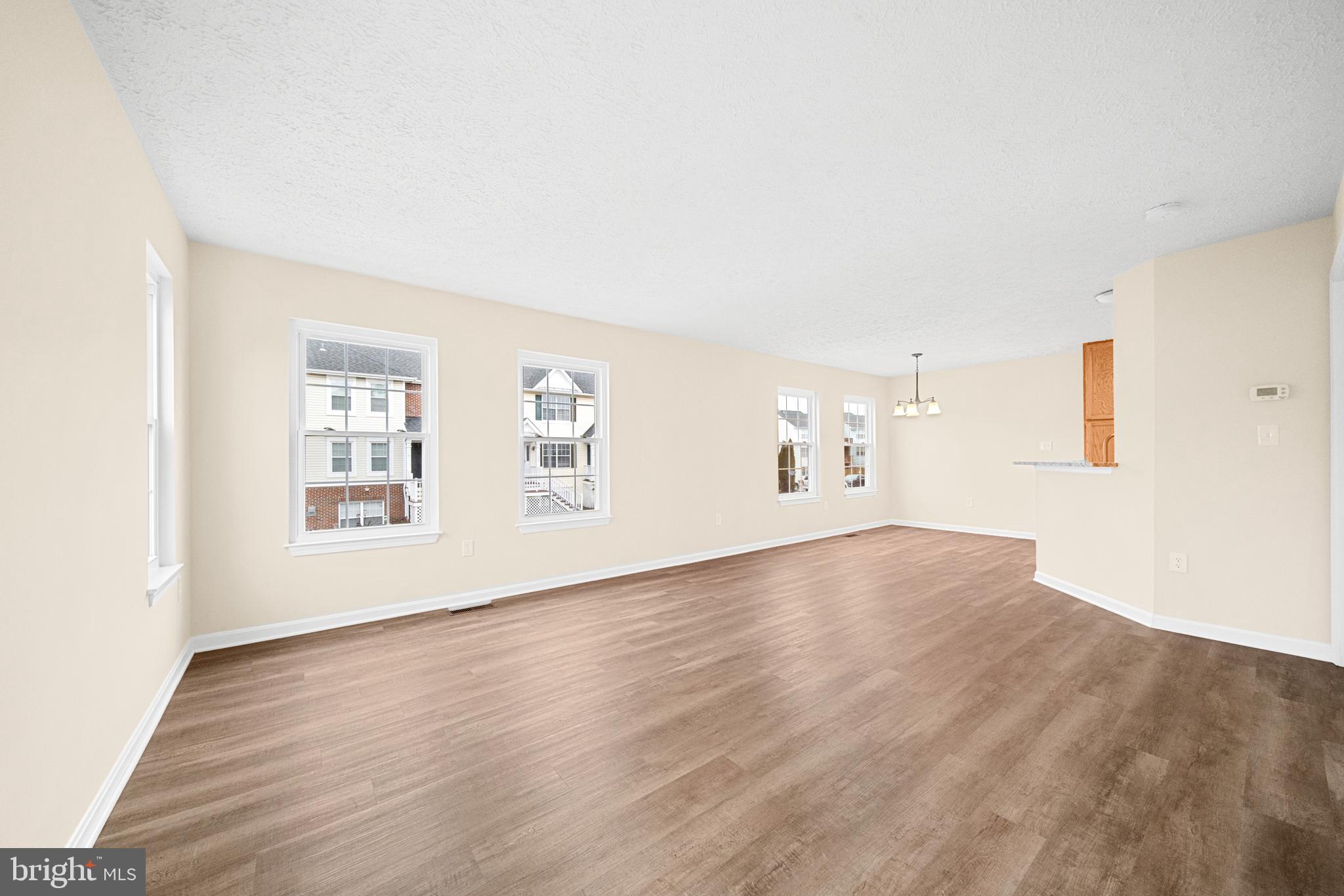 7989 Copperfield Way Manassas, VA 20109 - Photo 5 of 29