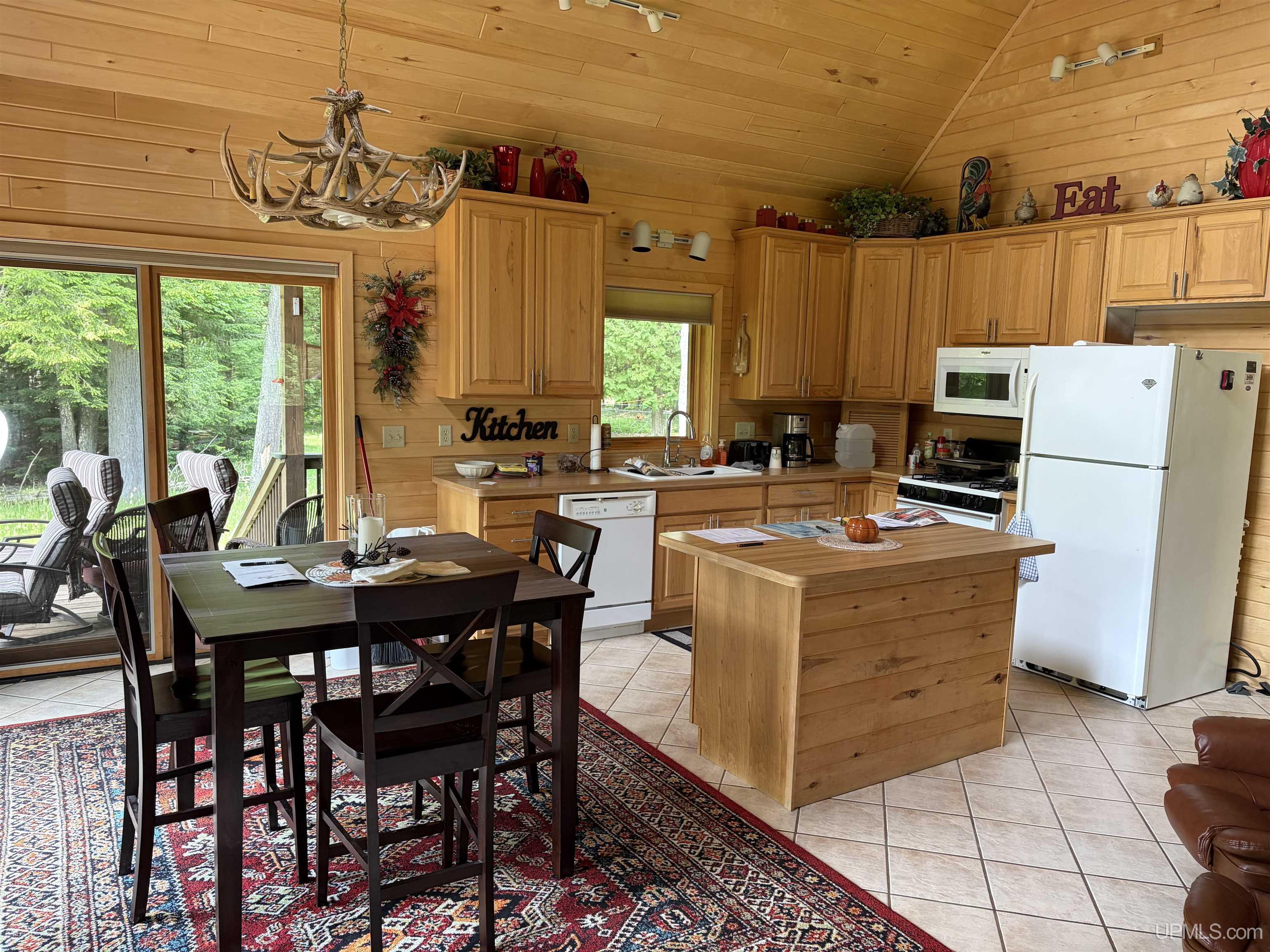 5109 River Road Manistique, MI 49854 - Photo 15 of 39