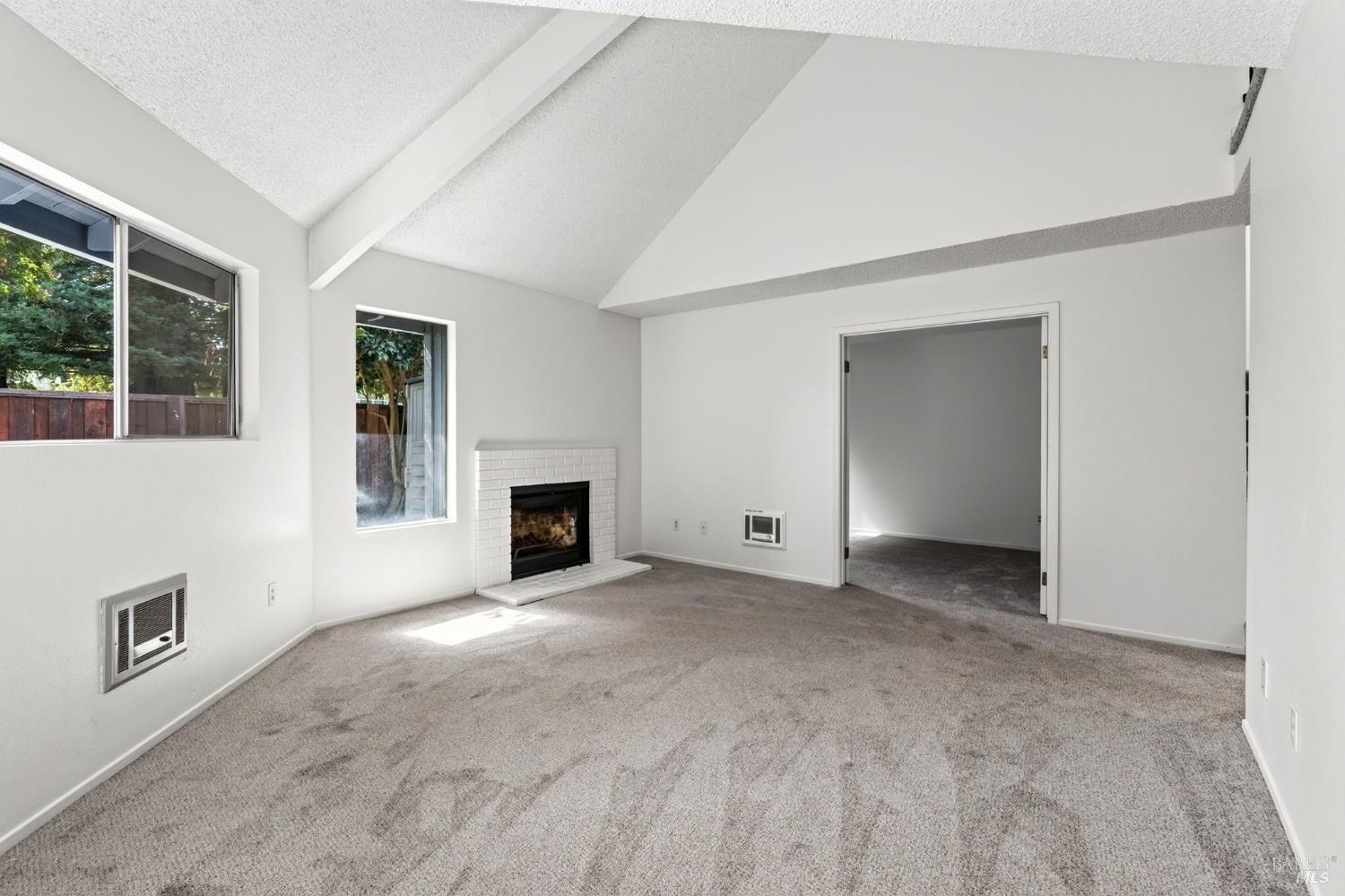 689 Racquet Club Circle Rohnert Park, CA 94928 - Photo 2 of 51 Gallery Image 2