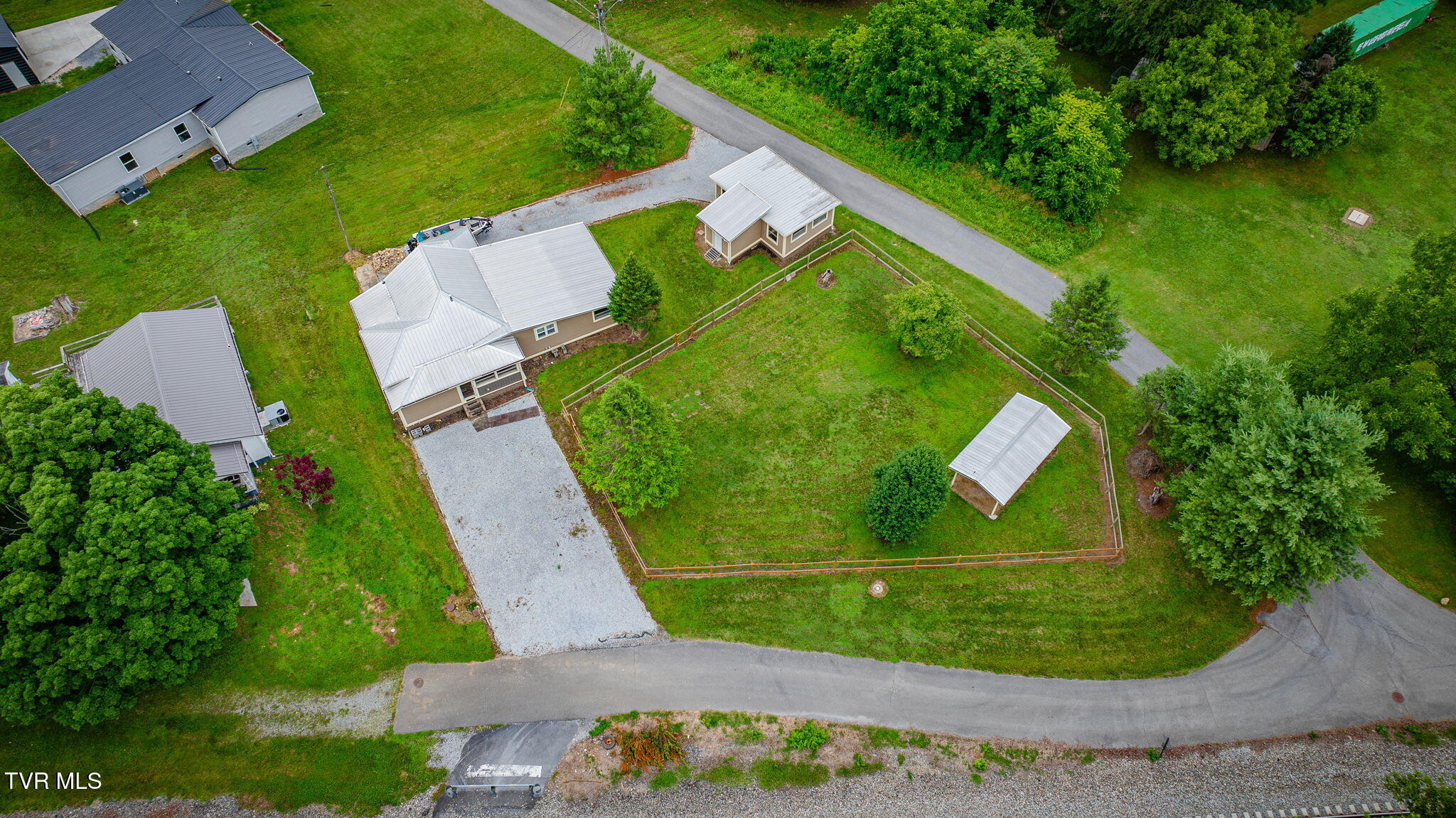 117 Sam Rogers Road Erwin, TN 37650 - Photo 26 of 31 101