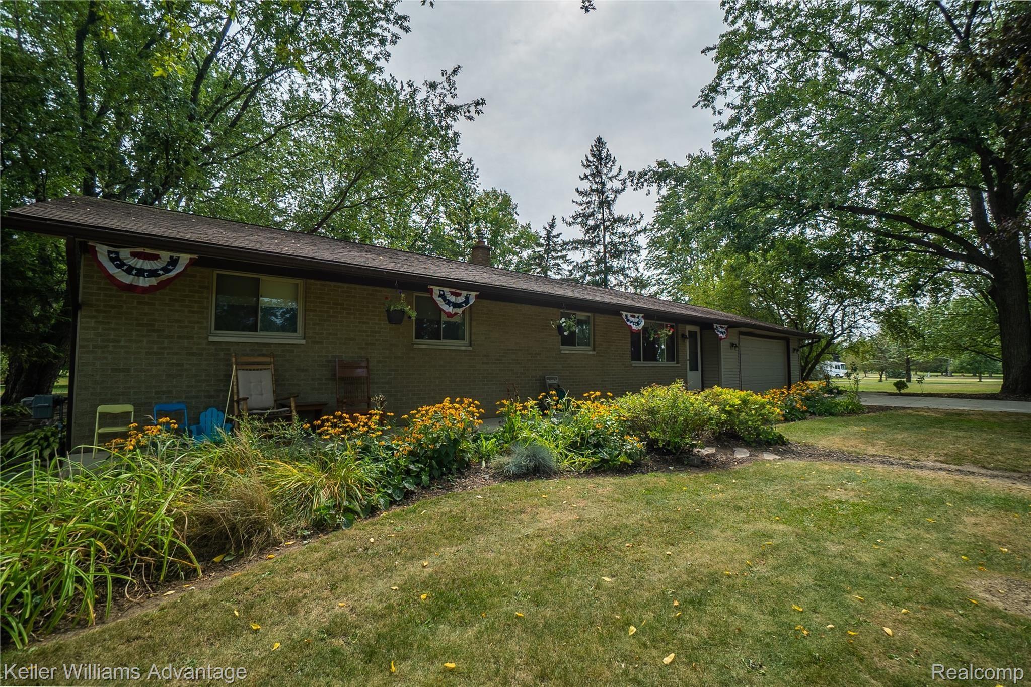 4077 West Ray Road Grand Blanc, MI 48439 - Photo 32 of 41 RayRd_4077_Fronthouse 2.jpg