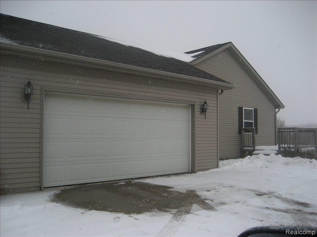 15495 Lobdell Road Linden, MI 48451 - Photo 3 of 19 IMG_4444