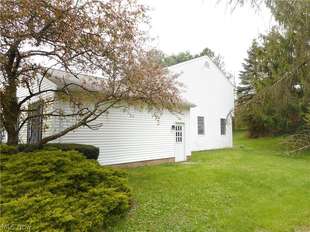 3978 Bramshaw Road Northwest Canton, OH 44718 - Photo 6 of 27 Gallery Image 6